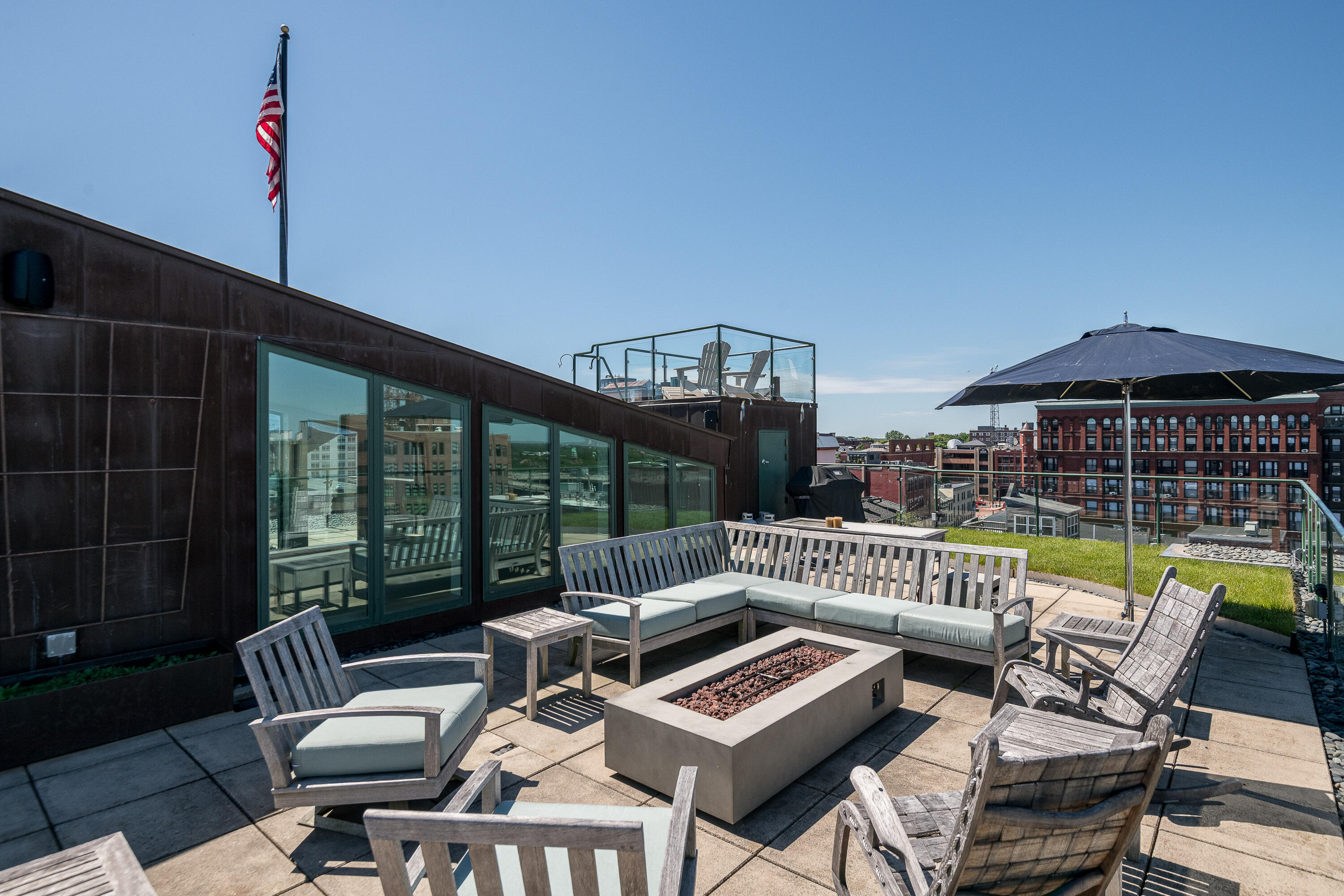 547 Congress Street, Unit 6 Portland, ME 04101 - Photo 24 of 40 2026.06.24 Penthouse Congress-25