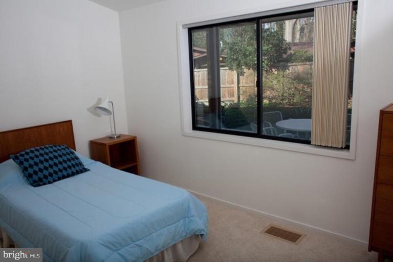 11520 Highview Avenue Silver Spring, MD 20902 - Photo 10 of 29 Bedroom #4