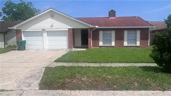 $2,000 | 4016 South Dells Street, Harvey, LA 70058