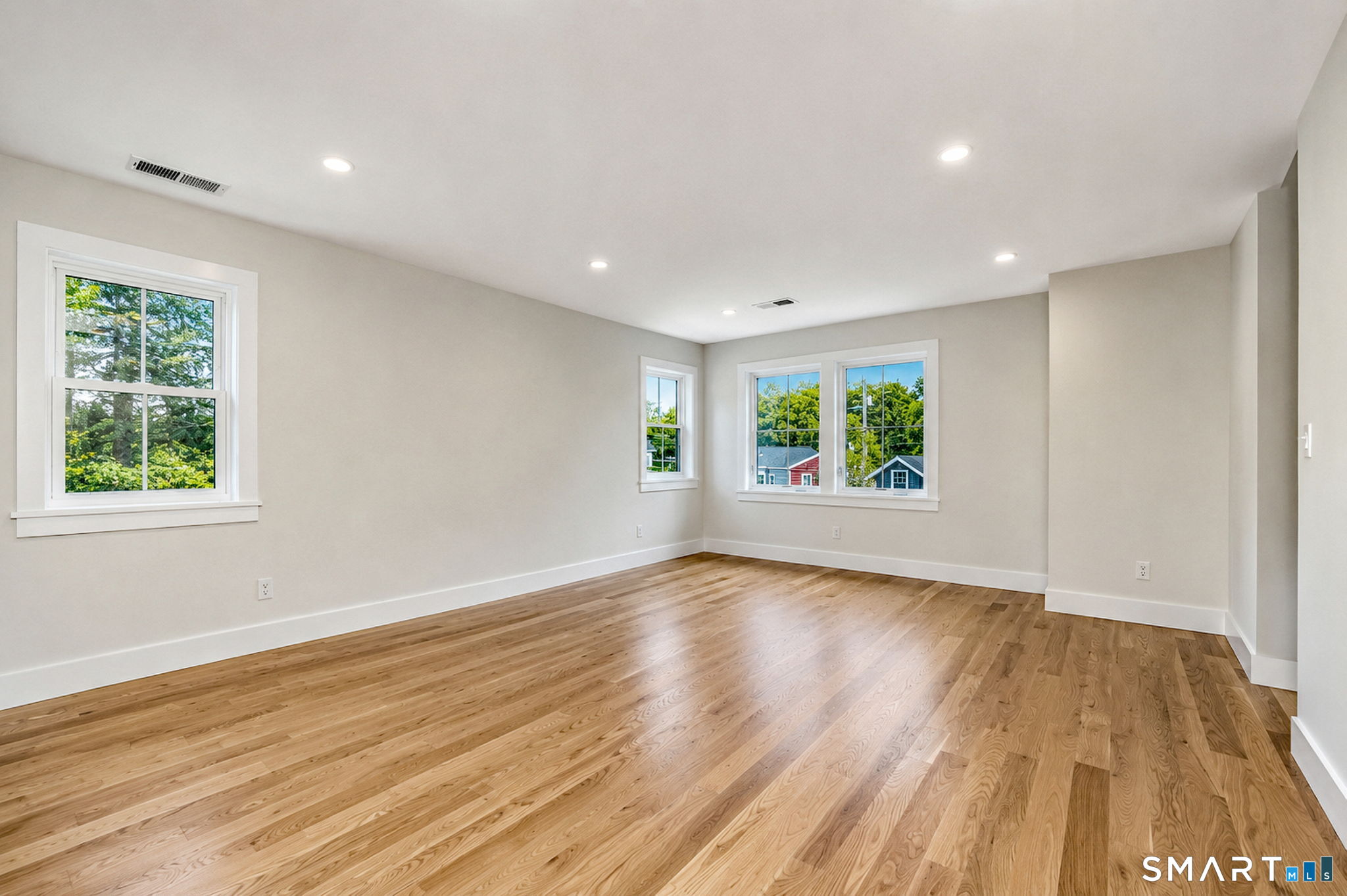 35 Myrtle Street Norwalk, CT 06855 - Photo 19 of 29
