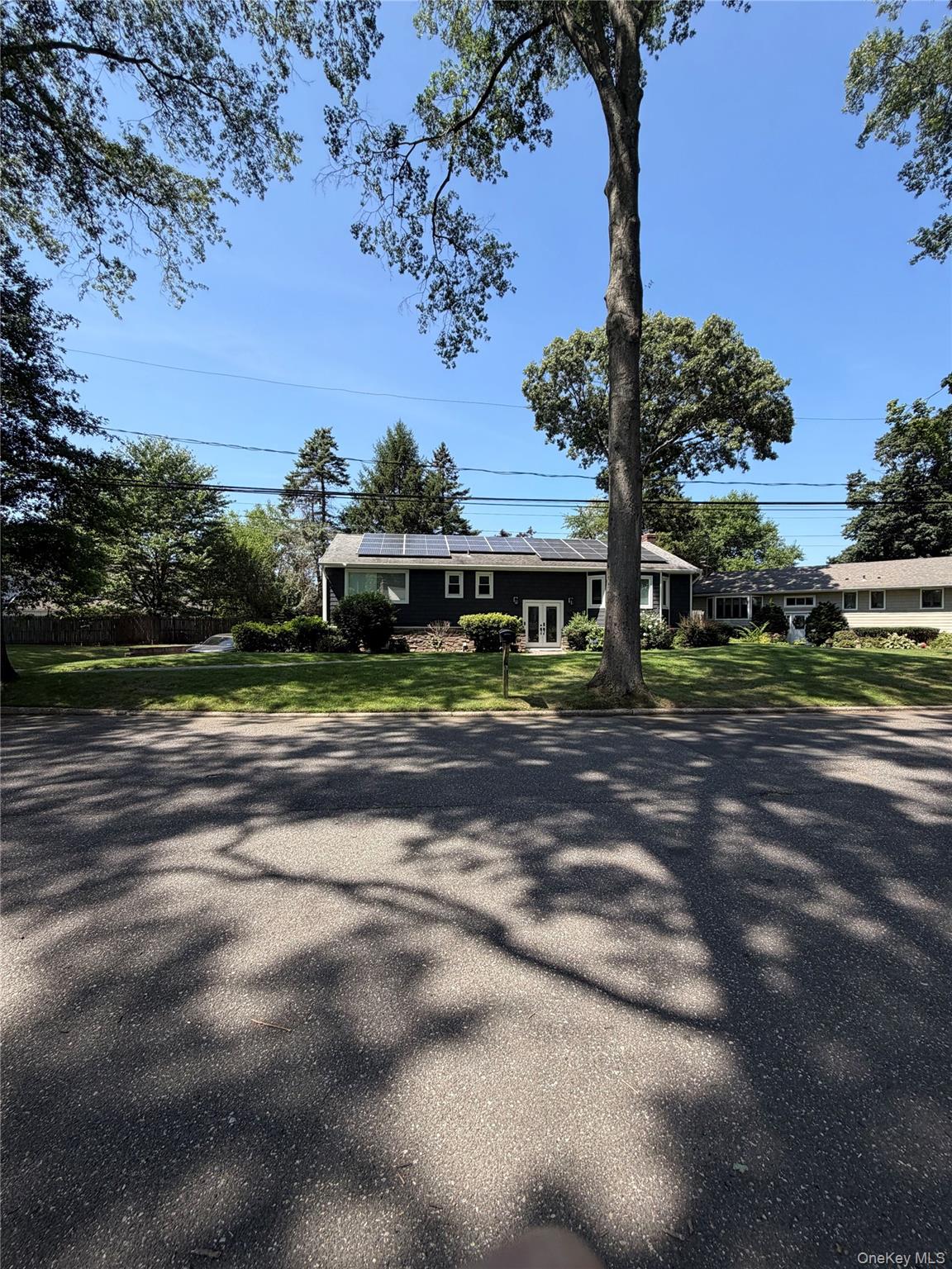 6 Raphael Street Huntington, NY 11746 - Photo 1 of 21