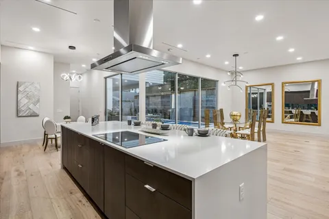 $2,799,000 | 2129 Quenby Street, Houston, TX 77005