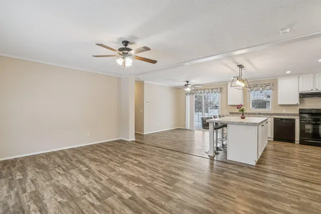 $2,200 | 4704 47th Avenue, Kenosha, WI 53144