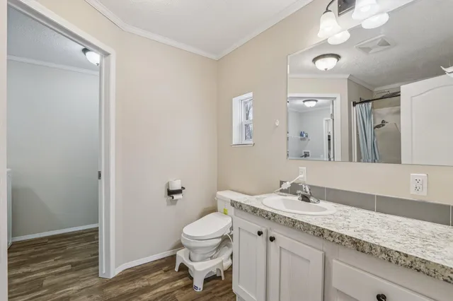 $2,200 | 4704 47th Avenue, Kenosha, WI 53144