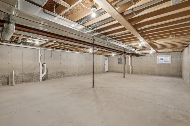 $2,200 | 4704 47th Avenue, Kenosha, WI 53144