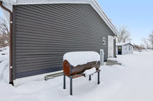 $2,200 | 4704 47th Avenue, Kenosha, WI 53144