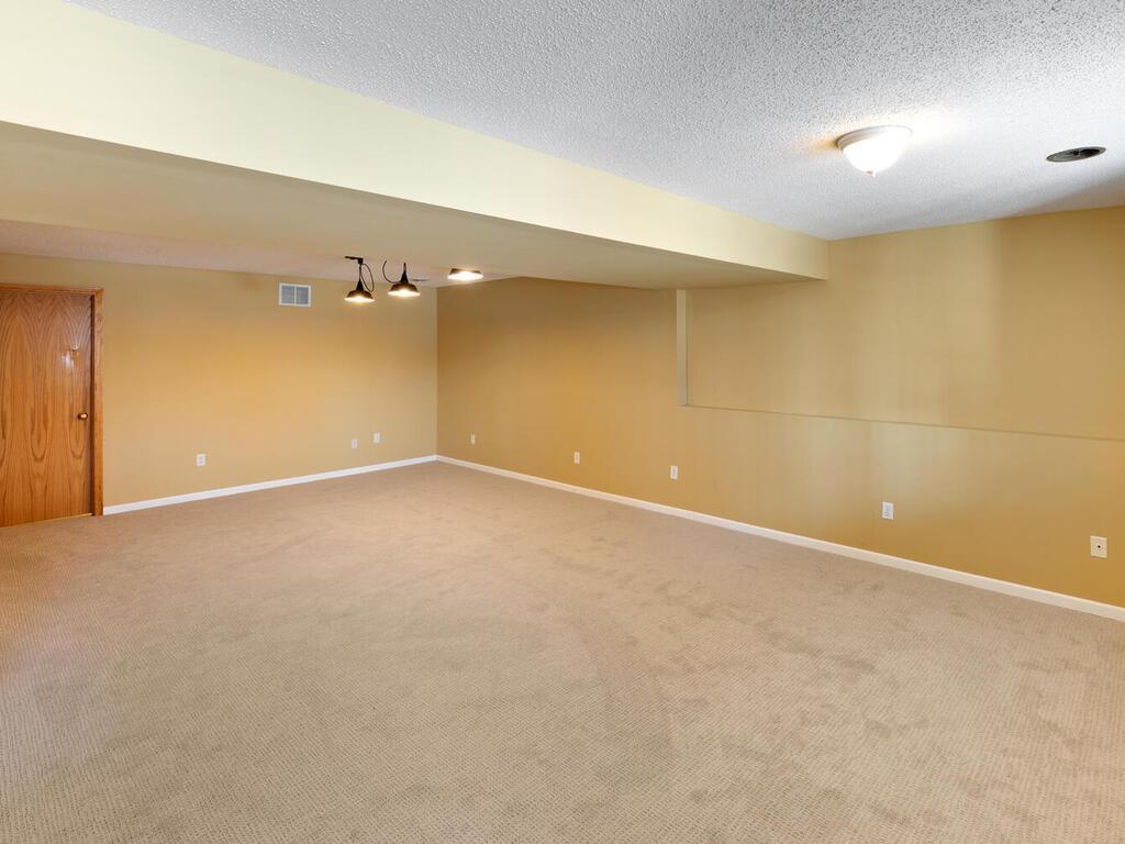 18576 Euclid Path Farmington, MN 55024 - Photo 25 of 33