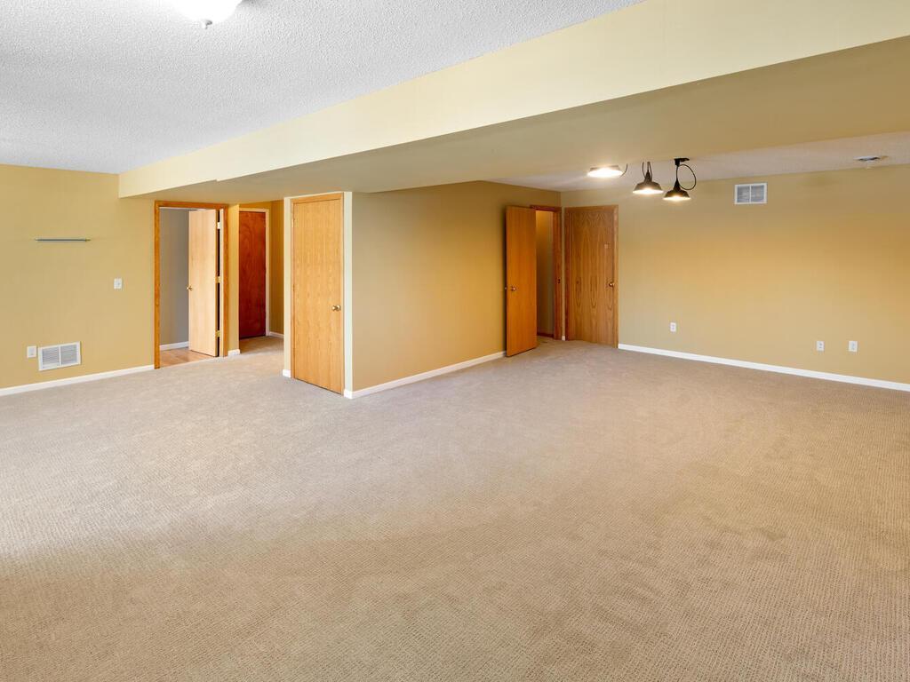 18576 Euclid Path Farmington, MN 55024 - Photo 26 of 33