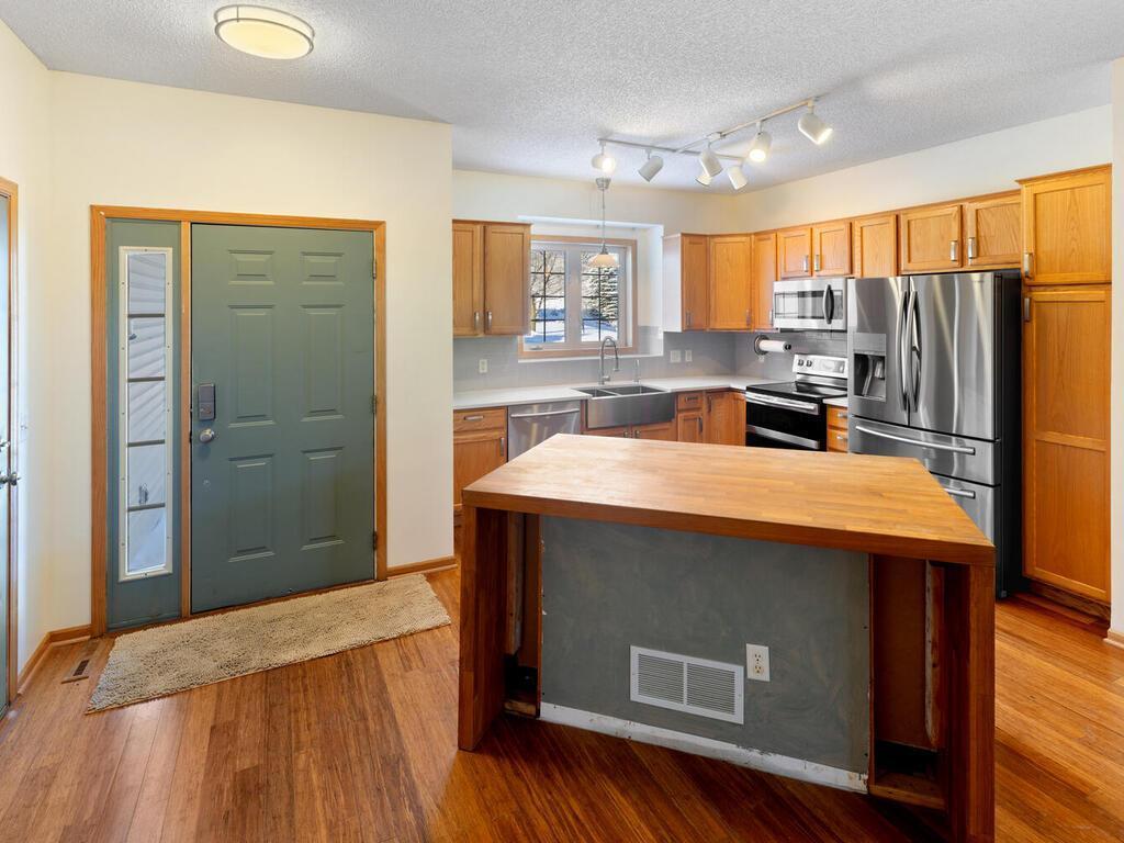 18576 Euclid Path Farmington, MN 55024 - Photo 8 of 33