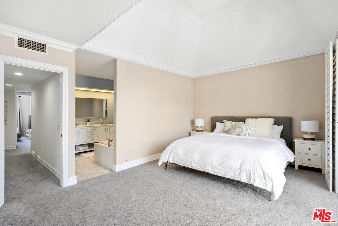 4425 Alla Road, Unit 2 Marina del Rey, CA 90292 - Photo 14 of 27