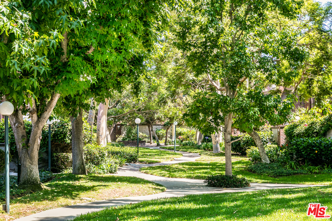 4425 Alla Road, Unit 2 Marina del Rey, CA 90292 - Photo 26 of 27
