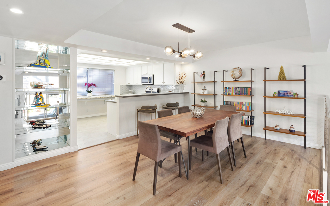 4425 Alla Road, Unit 2 Marina del Rey, CA 90292 - Photo 5 of 27