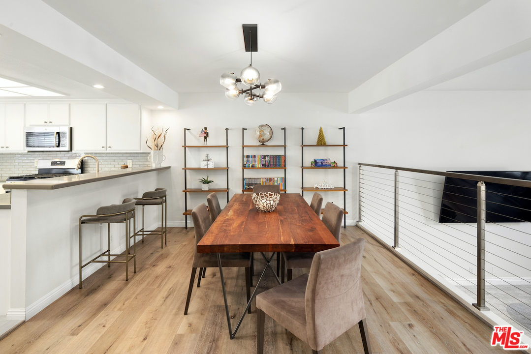 4425 Alla Road, Unit 2 Marina del Rey, CA 90292 - Photo 8 of 27