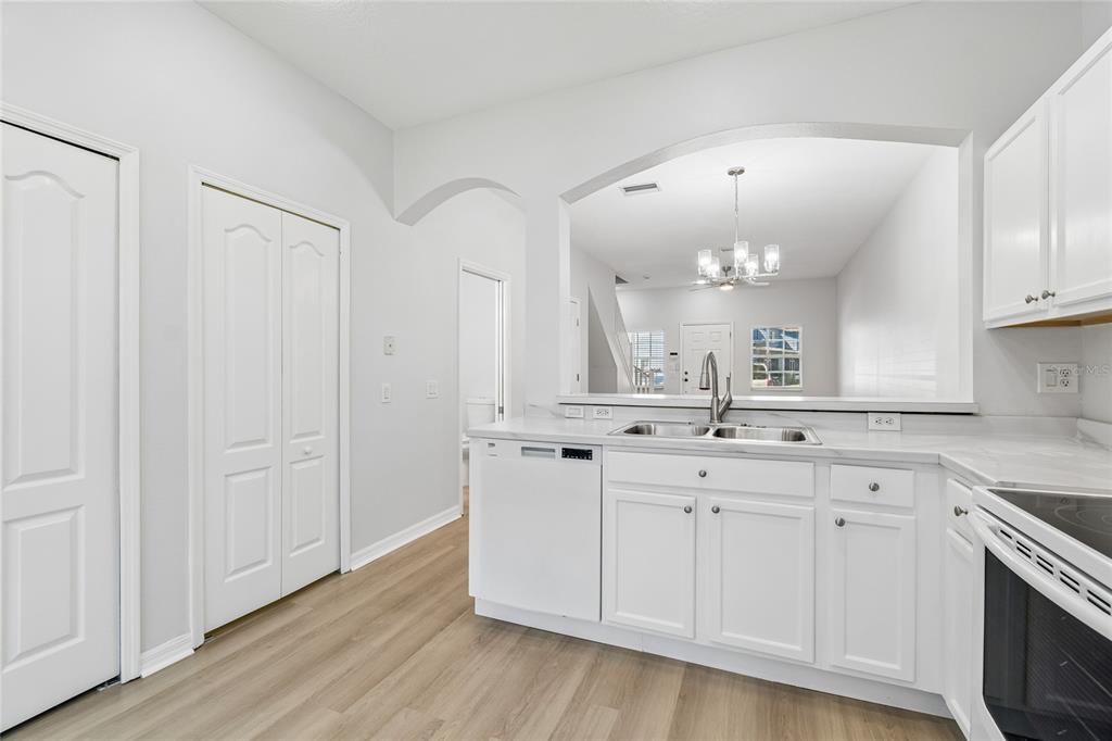 6705 Lake Rochester Lane Gibsonton, FL 33534 - Photo 15 of 49