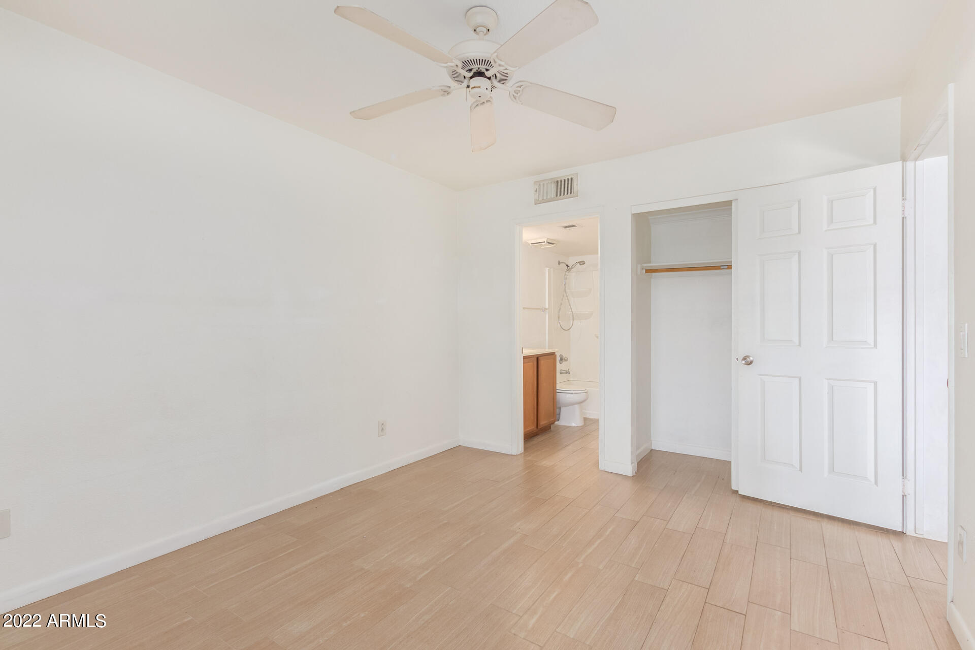 1720 East Thunderbird Road, Unit 1096 Phoenix, AZ 85022 - Photo 15 of 26 14 - Thunderbird