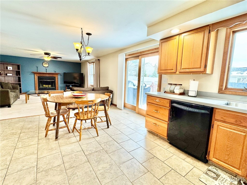 7263 Leafcrest Lane Manlius, NY 13057 - Photo 4 of 49