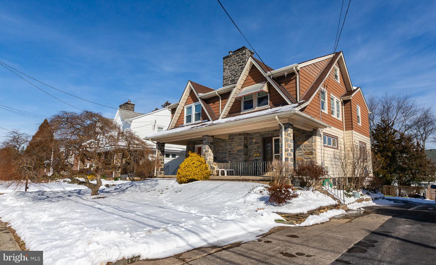 141 Upland Road Havertown, PA 19083 - Photo 2 of 35
