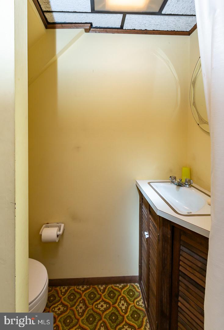 141 Upland Road Havertown, PA 19083 - Photo 32 of 35