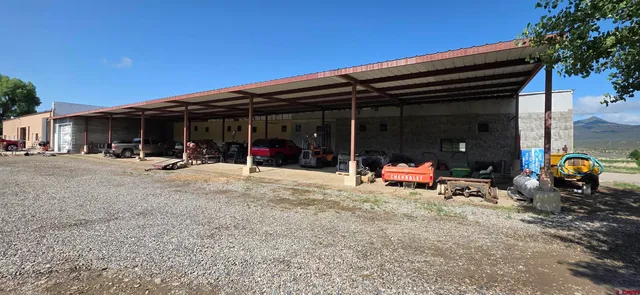 a view of a garage with stuff