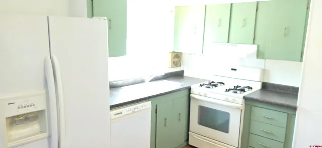 a view of a lush green field