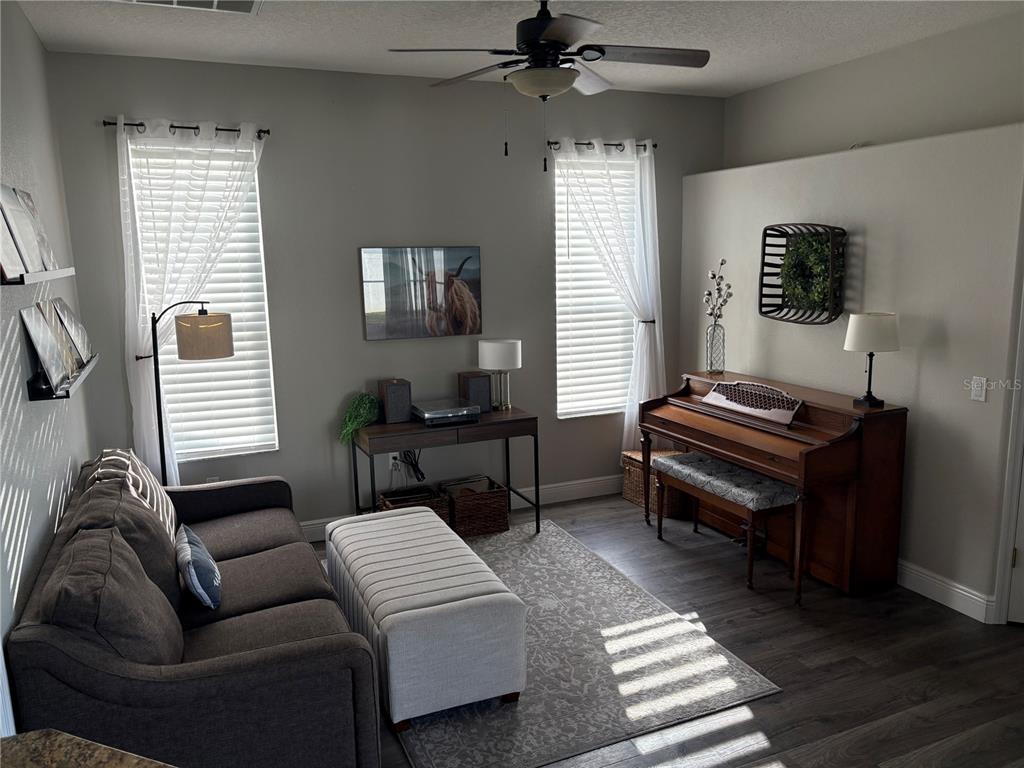 8706 Linebrook Drive Trinity, FL 34655 - Photo 4 of 41