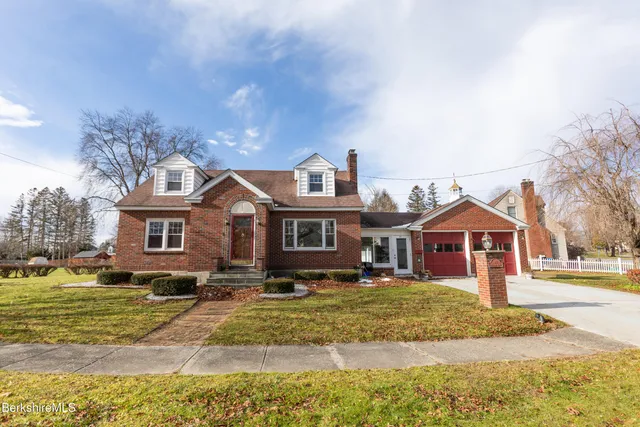 $375,000 | 10 Marlboro Drive, Pittsfield, MA 01201