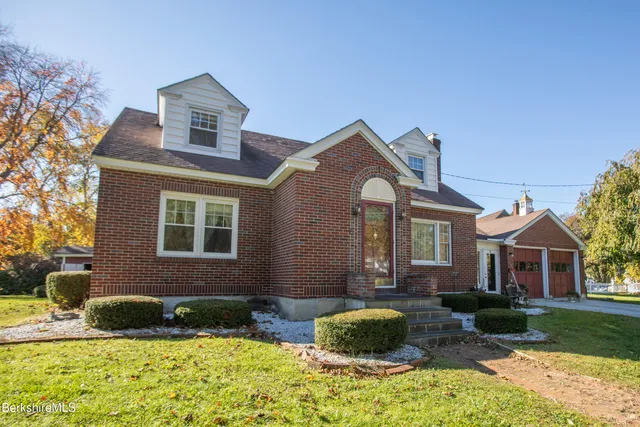 $375,000 | 10 Marlboro Drive, Pittsfield, MA 01201