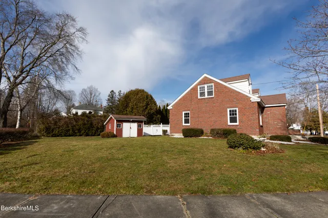 $375,000 | 10 Marlboro Drive, Pittsfield, MA 01201