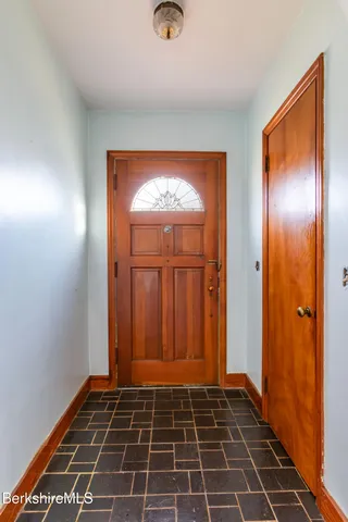 $375,000 | 10 Marlboro Drive, Pittsfield, MA 01201