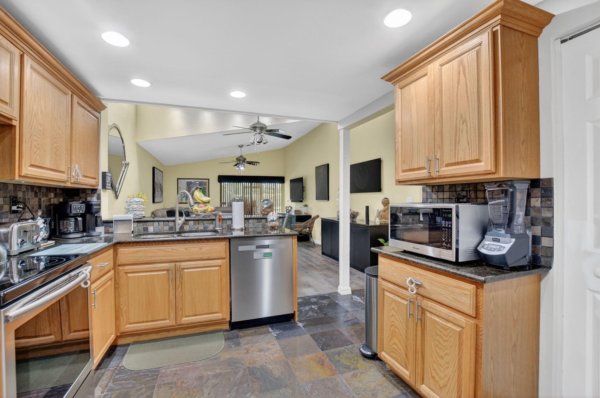 22718 Vistawood Way Boca Raton, FL 33428 - Photo 17 of 43 19-web-or-mls-DSC_7767