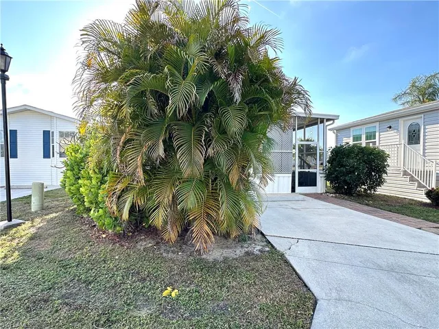 $185,000 | 20180 Ponce De Leon Drive, Estero, FL 33928