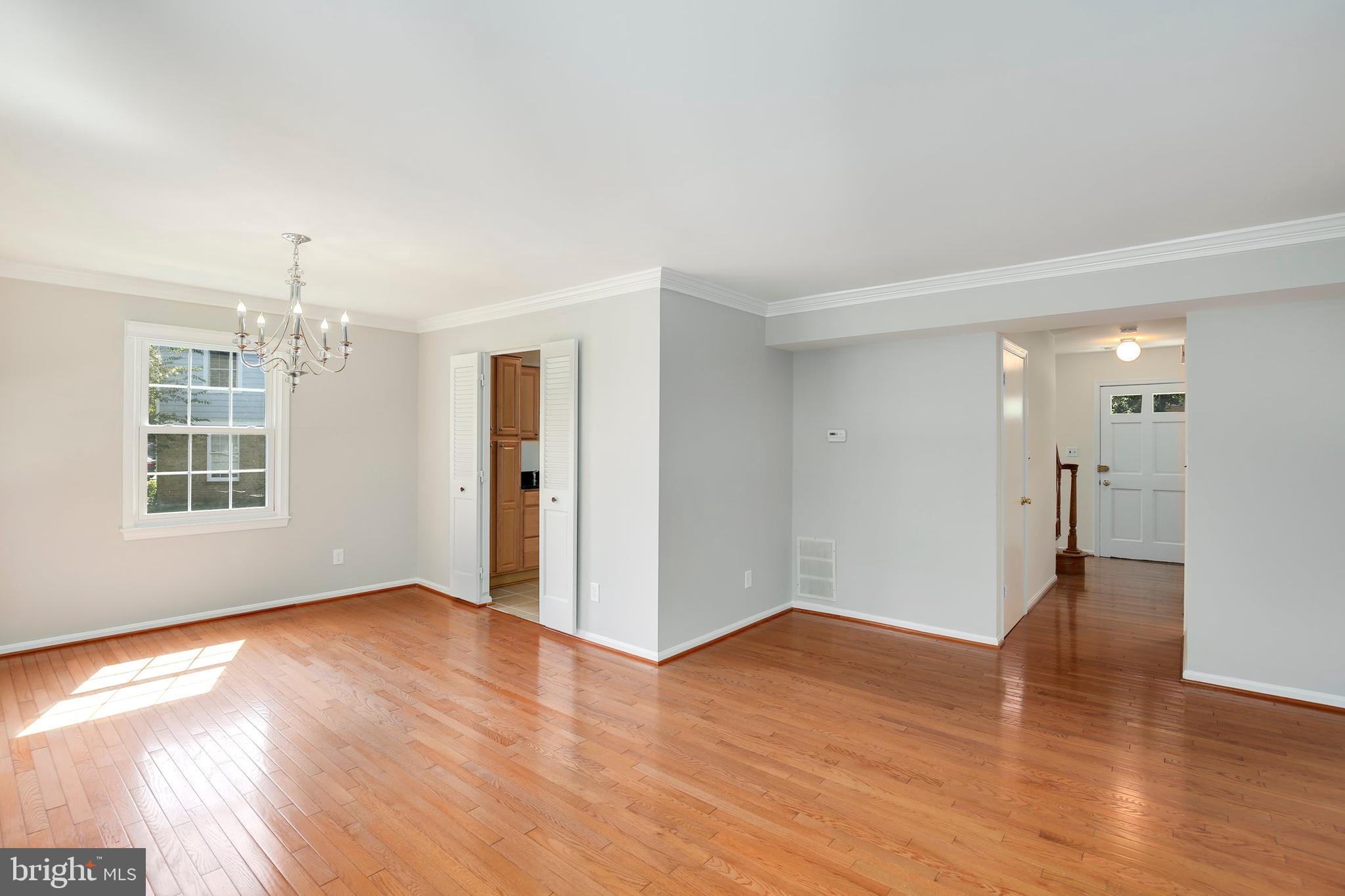 36 Ramsdell Court Gaithersburg, MD 20878 - Photo 3 of 30 Gallery Image 3