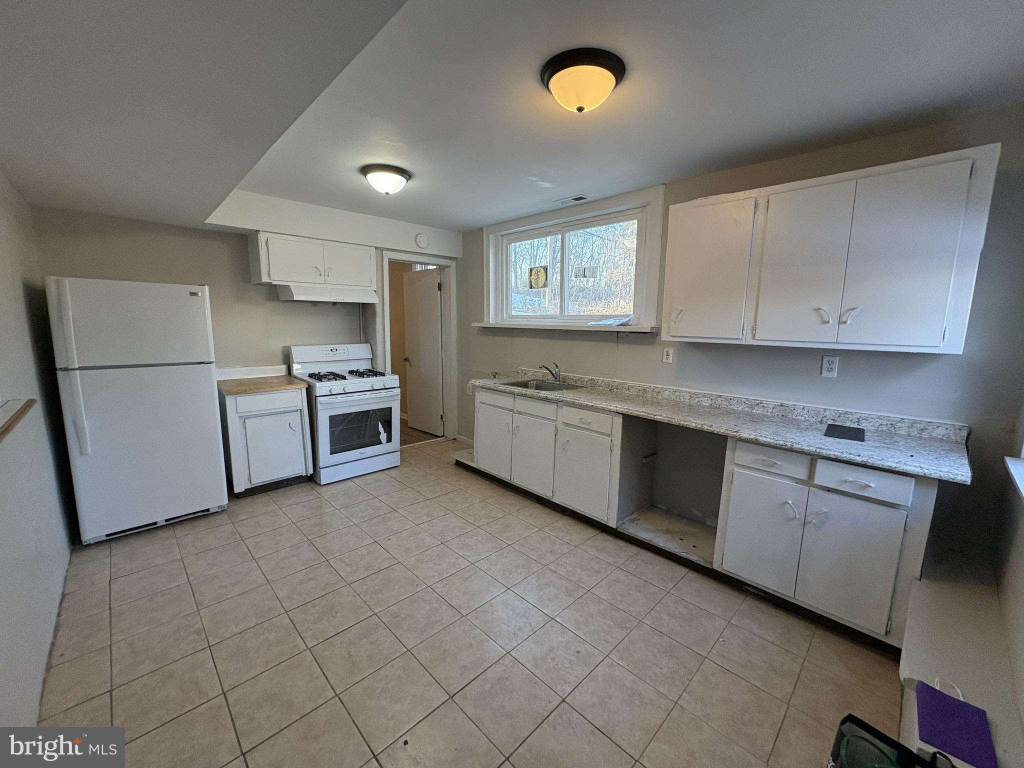 165 Erial Road Clementon, NJ 08021 - Photo 3 of 15