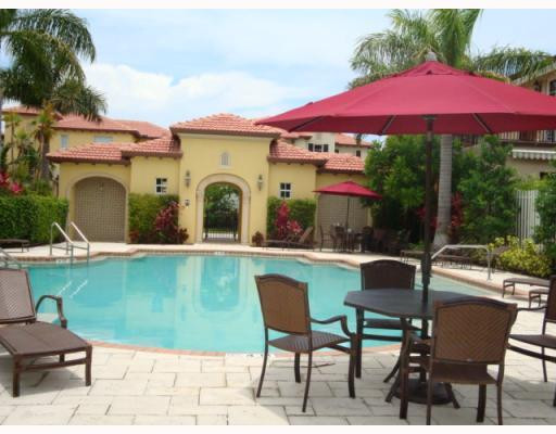 99 Via Poinciana Street, Unit 99 Boca Raton, FL 33487 - Photo 2 of 16 Swimming Pool/Hot Tub/Sauna