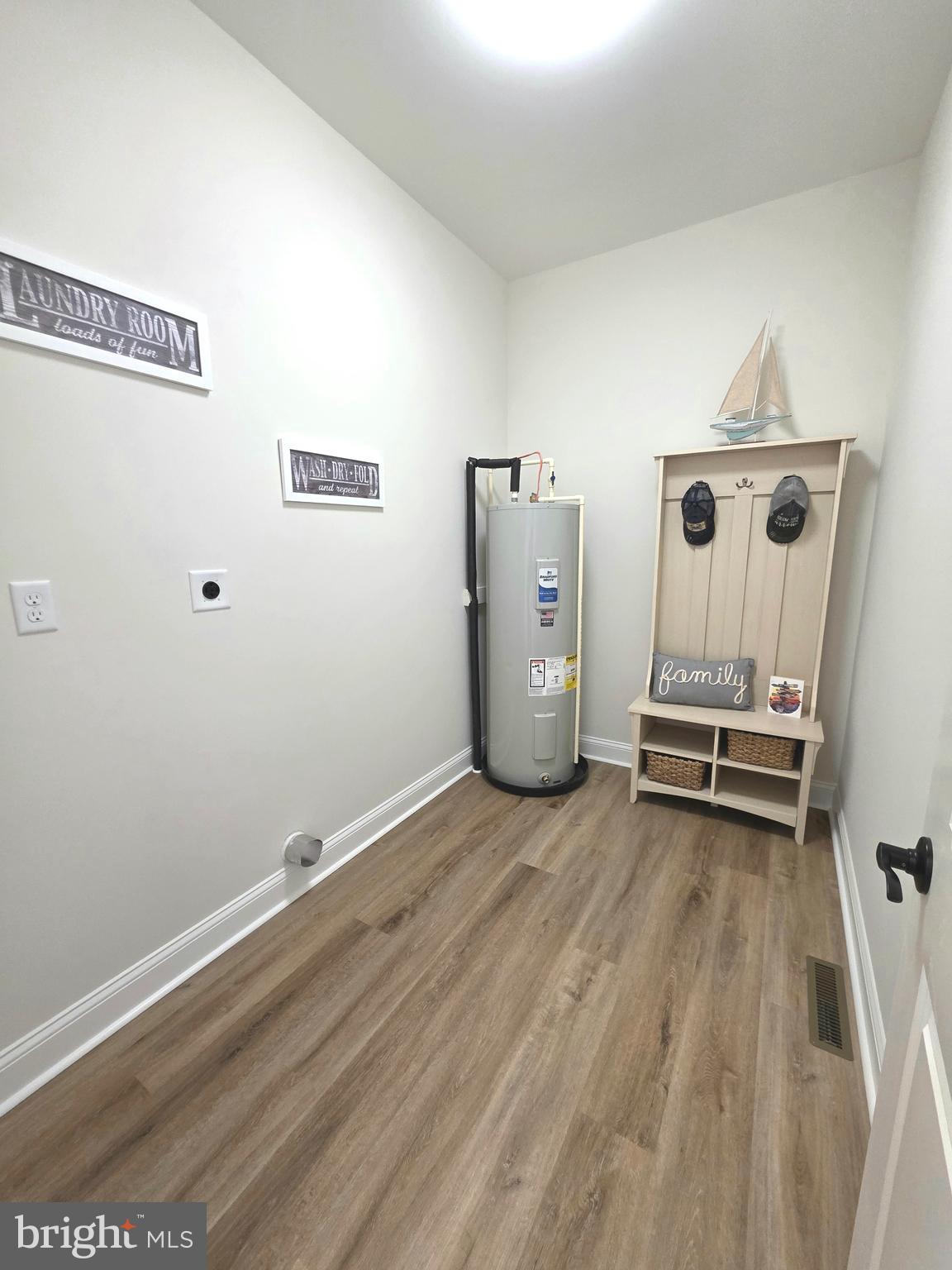 104 Cecil Road Stevensville, MD 21666 - Photo 48 of 56 Laundry room/Mudroom