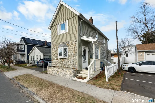 $317,000 | 15 California Street, West Haven, CT 06516