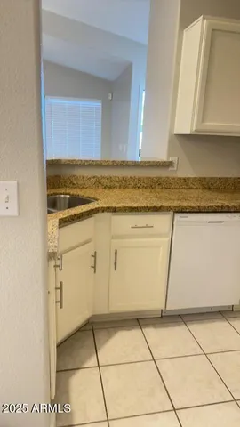 $2,000 | 726 South Nebraska Street, Unit 95, Chandler, AZ 85225