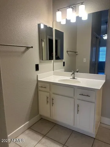 $2,000 | 726 South Nebraska Street, Unit 95, Chandler, AZ 85225
