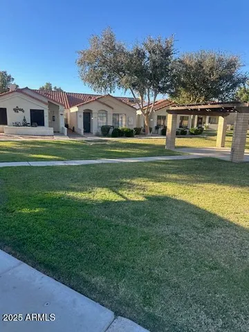 $2,000 | 726 South Nebraska Street, Unit 95, Chandler, AZ 85225