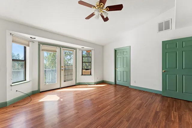 a close up of a shower