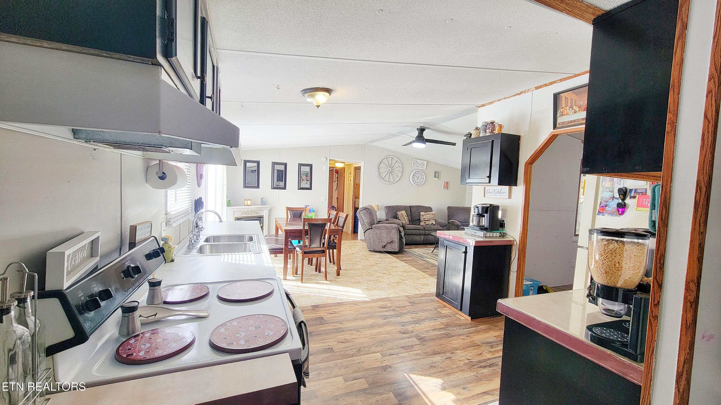 1290 Bluets Road Newport, TN 37821 - Photo 15 of 34 KITCHEN SITE LINES