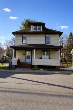$325,000 | 206 West Main Street, Middletown, NY 10940