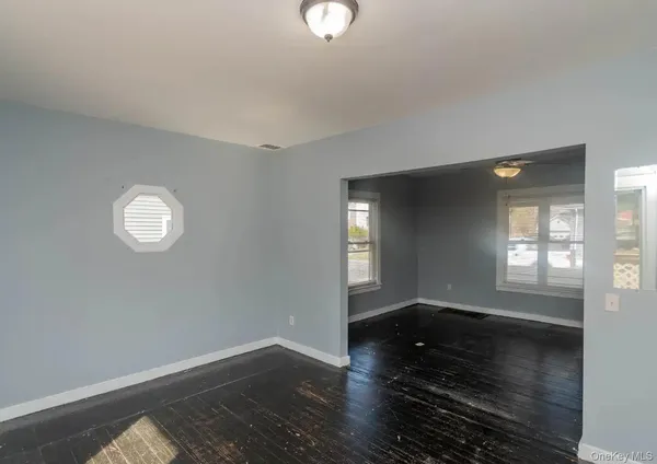 $325,000 | 206 West Main Street, Middletown, NY 10940