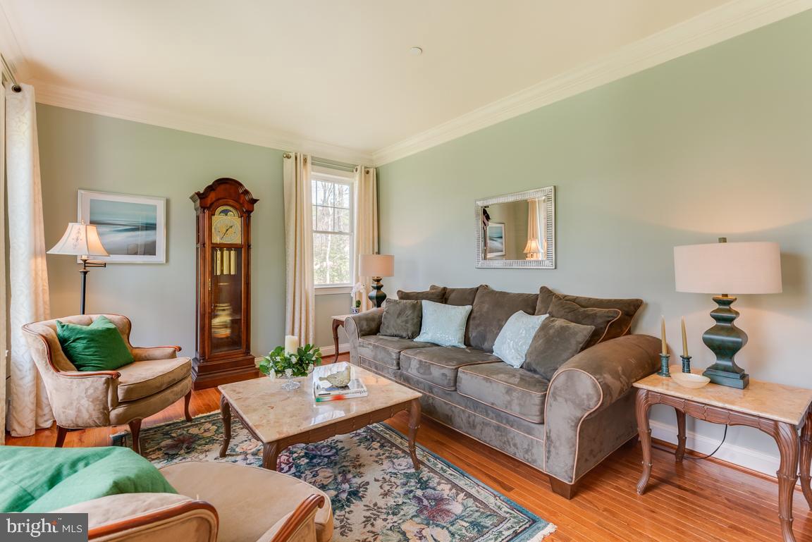69 Magothy Beach Road Pasadena, MD 21122 - Photo 6 of 47 Large formal family room