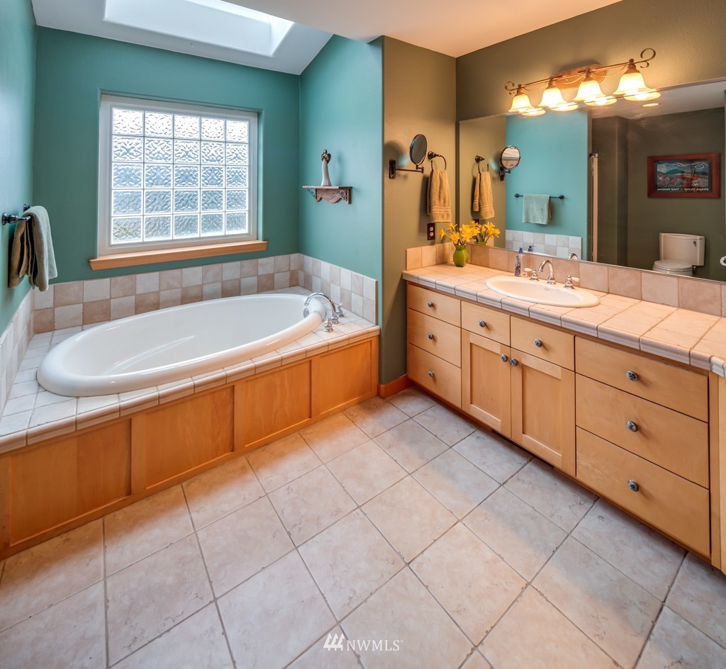 2216 Hawk Way Bellingham, WA 98229 - Photo 12 of 23 Gallery Image 12