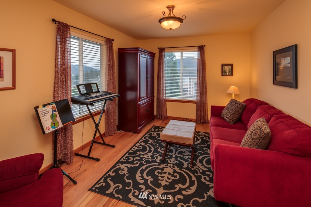 2216 Hawk Way Bellingham, WA 98229 - Photo 13 of 23 Gallery Image 13