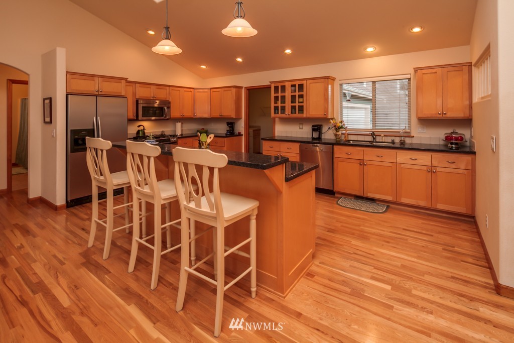 2216 Hawk Way Bellingham, WA 98229 - Photo 5 of 23 Gallery Image 5