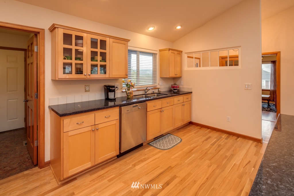 2216 Hawk Way Bellingham, WA 98229 - Photo 7 of 23 Gallery Image 7