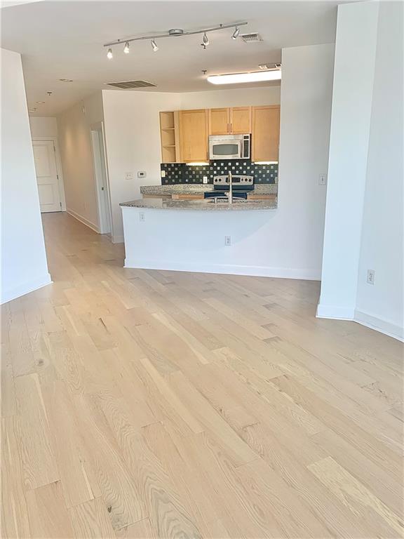 325 East Paces Ferry Road Northeast, Unit 502 Atlanta, GA 30305 - Photo 13 of 37