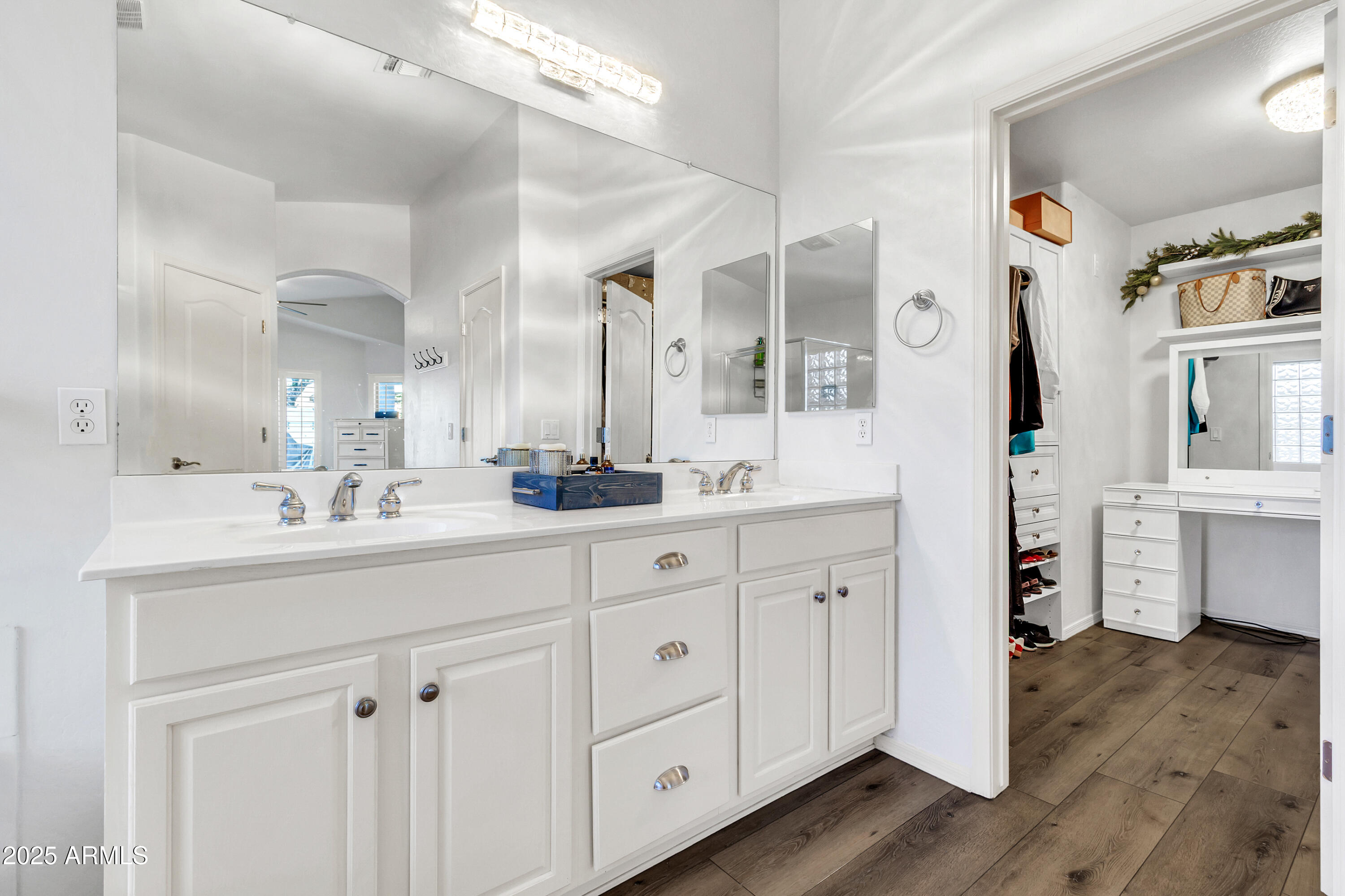 3586 East Fairview Street Gilbert, AZ 85295 - Photo 28 of 51 3586 E Fairview St-28